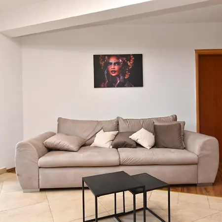 Fuer 12 Personen Ca 100 Qm In Pula-fondole, Istrien Istrische Riviera Apartment *