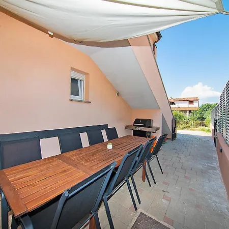 Fuer 12 Personen Ca 100 Qm In Pula-fondole, Istrien Istrische Riviera *