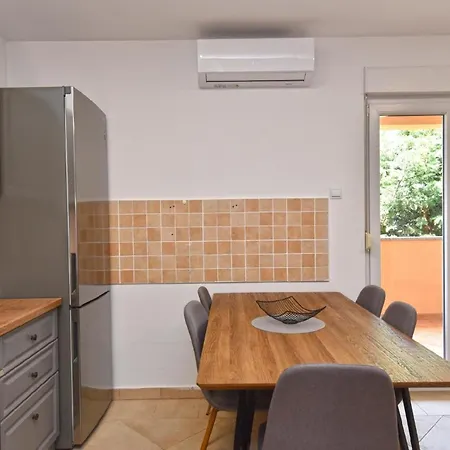 Fuer 12 Personen Ca 100 Qm In Pula-fondole, Istrien Istrische Riviera Apartment
