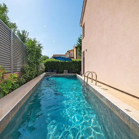 Fuer 12 Personen Ca 100 Qm In Pula-fondole, Istrien Istrische Riviera Apartment Štinjan